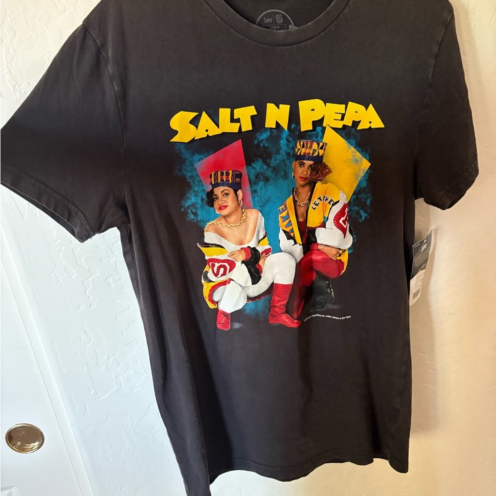 Lee Salt N Pepa Graphic Tee - Black and Yellow